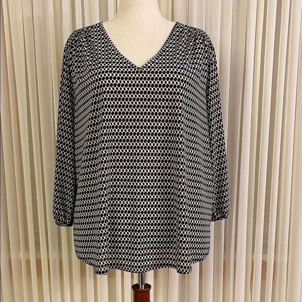 Cato Black and White Patterned Women's Top